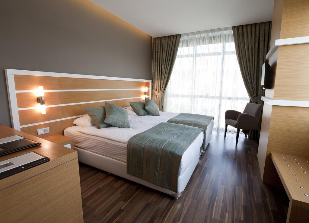 Fourway Hotel&Spa Dortyol Экстерьер фото