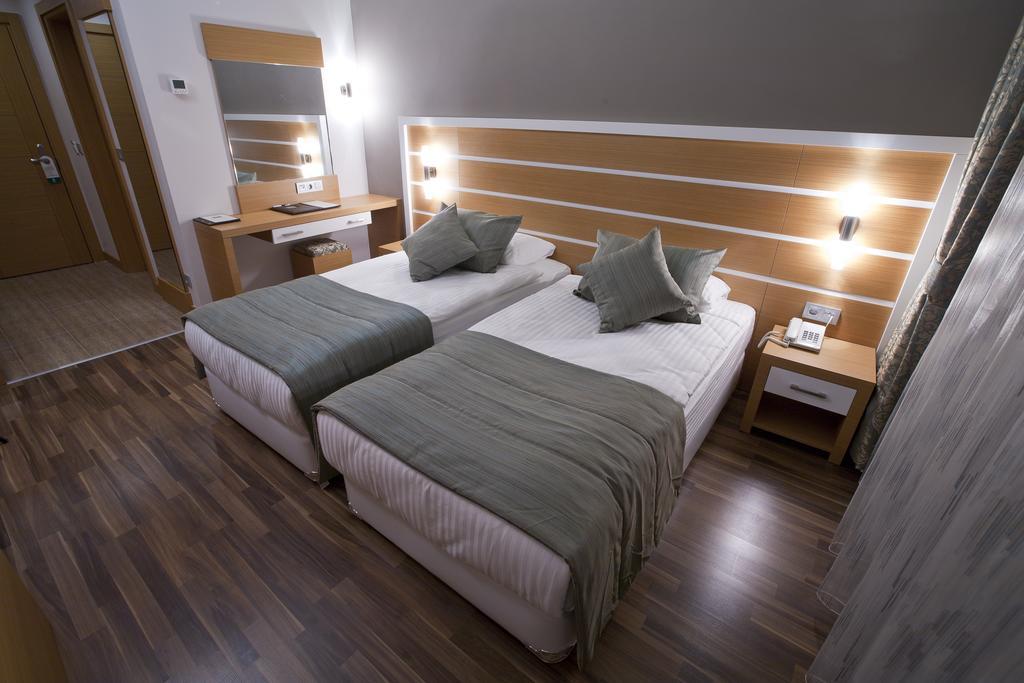Fourway Hotel&Spa Dortyol Экстерьер фото