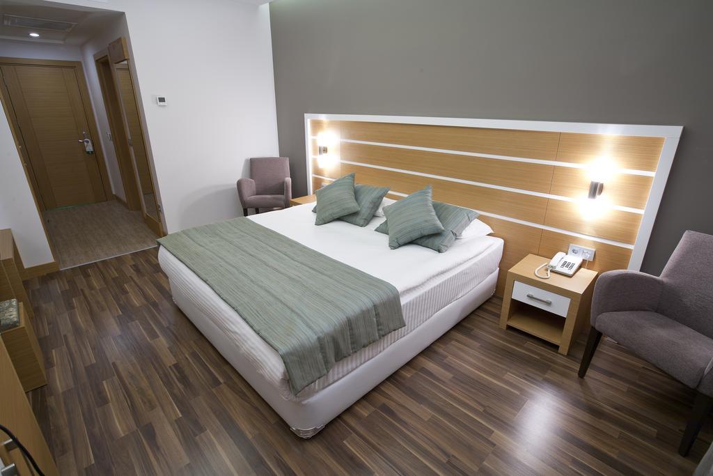 Fourway Hotel&Spa Dortyol Экстерьер фото